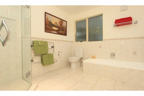 Photo of property in 10 Waterlea Green, Mayfield, Blenheim, 7201
