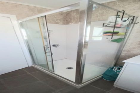 Photo of property in 14 Blenheim Street, Glenfield, Auckland, 0629