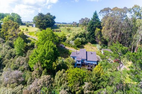 Photo of property in 235 No 2 Line, Okoia, Whanganui, 4572