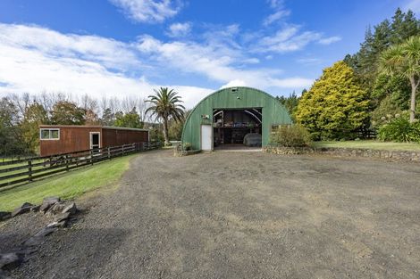 Photo of property in 293 Ararimu Valley Road, Helensville, Waimauku, 0882