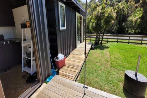 Photo of property in 30 Pacific Bay Road, Tutukaka, Whangarei, 0173