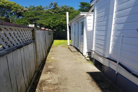 Photo of property in 6 Roxburgh Grove, Petone, Lower Hutt, 5012