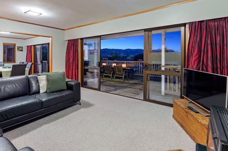 Photo of property in 137 Weggery Drive, Waikanae Beach, Waikanae, 5036