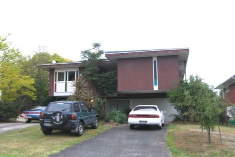 Photo of property in 41 Evelyn Place, Hillcrest, Auckland, 0627