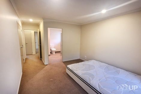 Photo of property in 13 Anna Lane, Glen Eden, Auckland, 0602