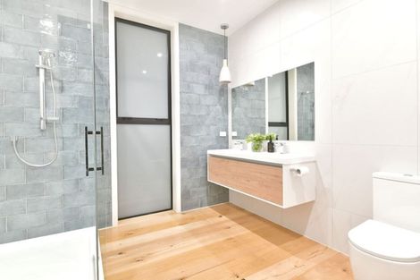 Photo of property in 1043 Whangaparaoa Road, Tindalls Beach, Whangaparaoa, 0930