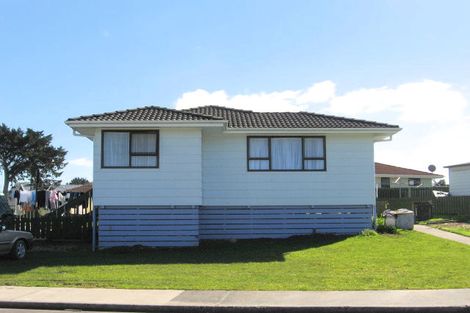 Photo of property in 3 Jack Farrell Place, Papakura, 2110