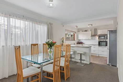 Photo of property in 2/12 Surville Place, Mairangi Bay, Auckland, 0630
