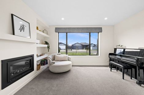 Photo of property in 11 Hurunui Drive, Te Awa, Napier, 4110