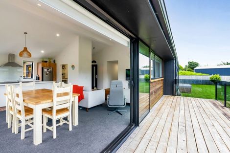 Photo of property in 14 Takiroa Street, Urenui, 4375