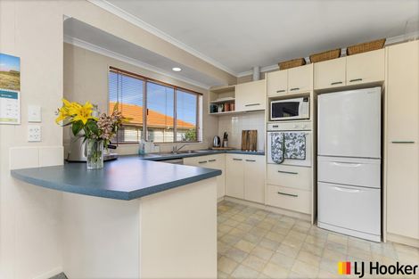 Photo of property in 14 Sandwick Drive, Weymouth, Auckland, 2103