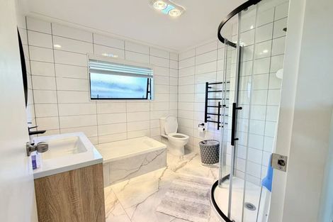 Photo of property in 87a Stredwick Drive, Torbay, Auckland, 0630