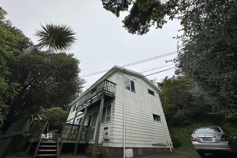 Photo of property in 31b Omega Street, Newlands, Wellington, 6037