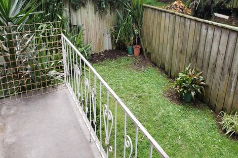Photo of property in 4/3 Evelyn Place, Hillcrest, Auckland, 0627