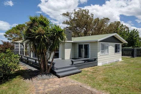 Photo of property in 1 Anita Grove, Riverdale, Gisborne, 4010