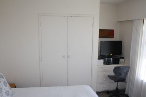 Photo of property in 1/31 Hauraki Road, Hauraki, Auckland, 0622