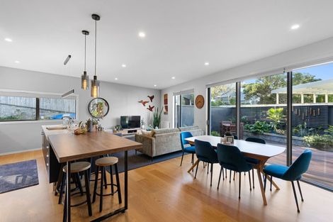 Photo of property in 3 Salmont Place, Kelburn, Wellington, 6012