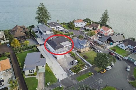 Photo of property in 81a Stanley Point Road, Stanley Point, Auckland, 0624