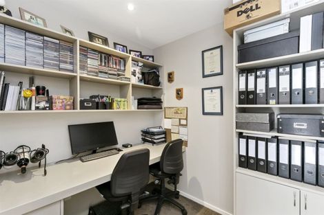 Photo of property in 7b Shortland Street, Khandallah, Wellington, 6035