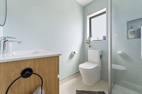 Photo of property in 2/314 Royal Road, Massey, Auckland, 0614