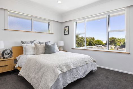 Photo of property in 5 Te Hatepe Avenue, Taupo, 3330