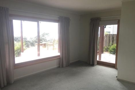 Photo of property in 106a Stanley Point Road, Stanley Point, Auckland, 0624