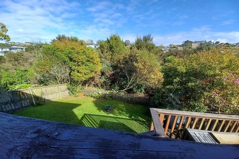 Photo of property in 16 Borneo Drive, Fairview Heights, Auckland, 0632