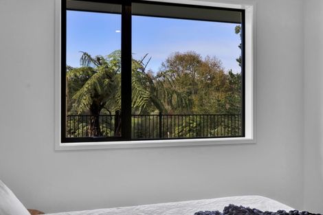 Photo of property in 8 Ponga Place, Highlands Park, New Plymouth, 4312