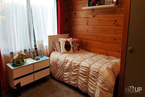 Photo of property in 1/302 Te Atatu Road, Te Atatu South, Auckland, 0610