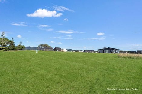 Photo of property in 30 Taniwha Place, Matarangi, 3592
