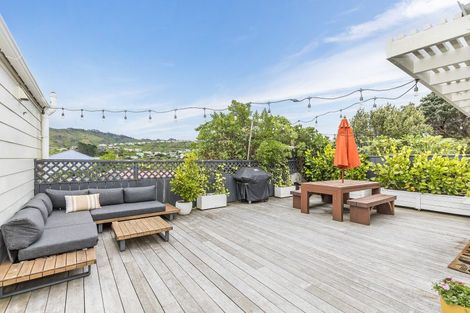 Photo of property in 8 Veronica Street, Brooklyn, Wellington, 6021