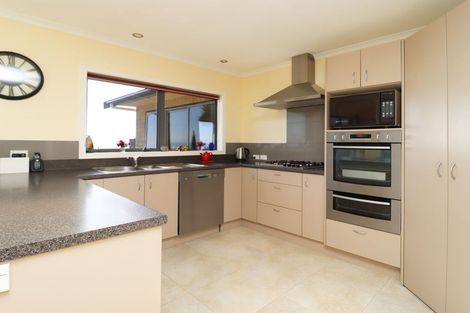 Photo of property in 11 Oakham Street, Hampden, 9410