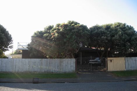 Photo of property in 10 Bay Drive, Titahi Bay, Porirua, 5022