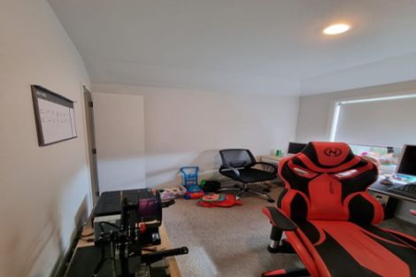 Photo of property in 8/36 John Jennings Drive, Oteha, Auckland, 0632