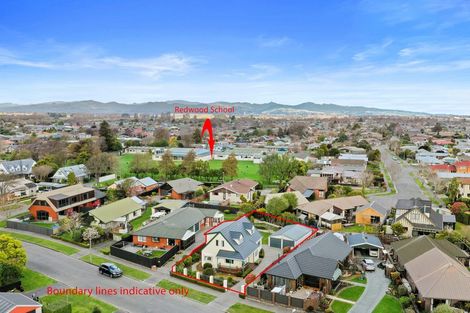 Photo of property in 4 Pyatt Place, Redwood, Christchurch, 8051