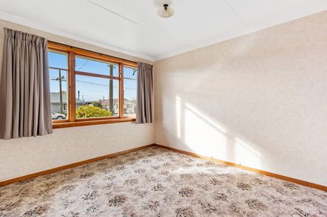 Photo of property in 20 Rugby Street, Waimate, 7924