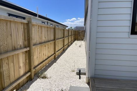 Photo of property in 22 Karihi Road, Karaka, Papakura, 2113