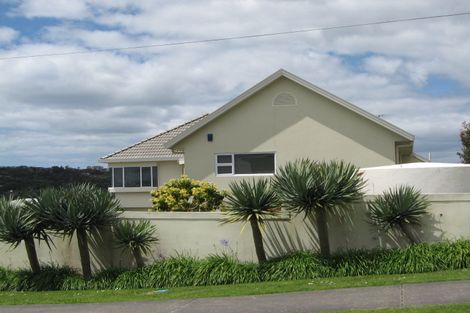 Photo of property in 95 Tiri Road, Tindalls Beach, Whangaparaoa, 0930