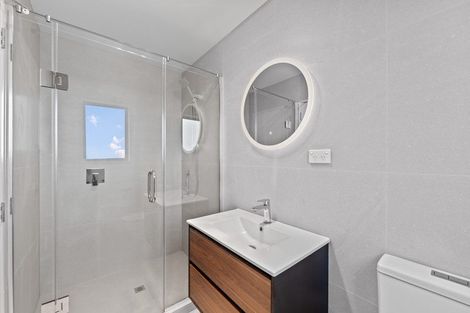 Photo of property in 27 Whiteywood Street, Westgate, 0814