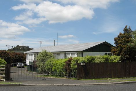 Photo of property in 30 Matua Road, Huapai, Kumeu, 0810