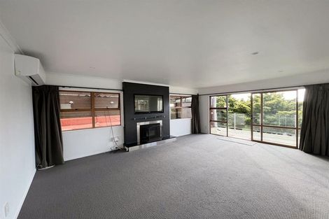 Photo of property in 35 Widmore Drive, Massey, Auckland, 0614