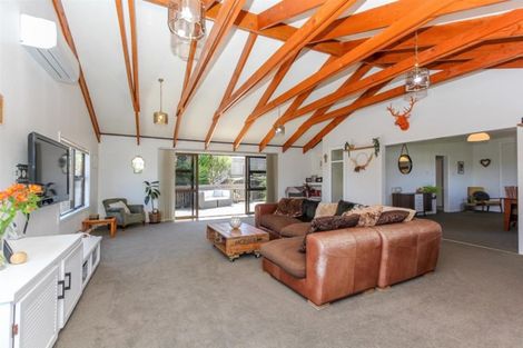 Photo of property in 15 Selwyn Street, Lower Vogeltown, New Plymouth, 4310