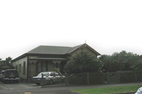 Photo of property in 177 Victoria Road, Devonport, Auckland, 0624