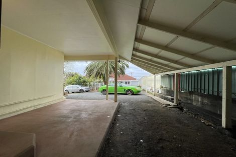 Photo of property in 32a Te Atatu Road, Te Atatu South, Auckland, 0610