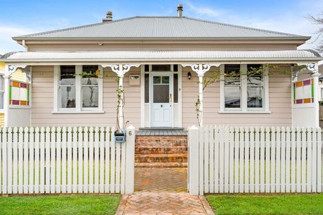 Photo of property in 6 Ashridge Road, Napier South, Napier, 4110