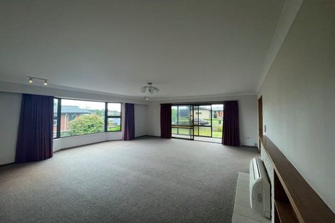 Photo of property in 15 Russell Street, Winton, 9720