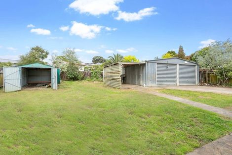 Photo of property in 8 Styca Place, Sunnyvale, Auckland, 0612