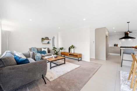 Photo of property in 114a Stanmore Bay Road, Stanmore Bay, Whangaparaoa, 0932