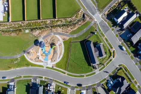 Photo of property in 21 Paradise Way, Halswell, Christchurch, 8025