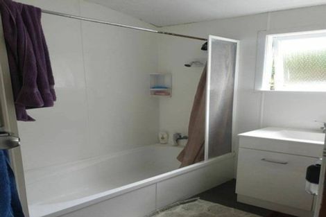 Photo of property in 32 Brentford Place, Manurewa, Auckland, 2102